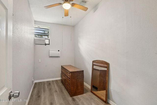 1912 PULLMAN Court, Jacksonville, FL 32209