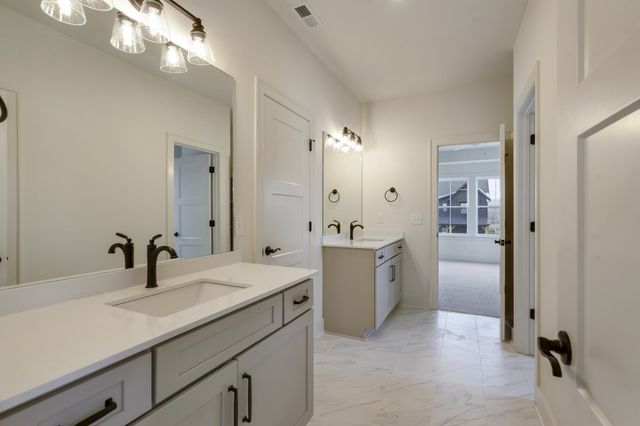 2004 Landry Pl, Franklin, TN 37064