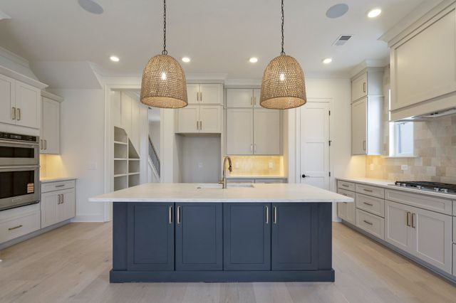 2004 Landry Pl, Franklin, TN 37064