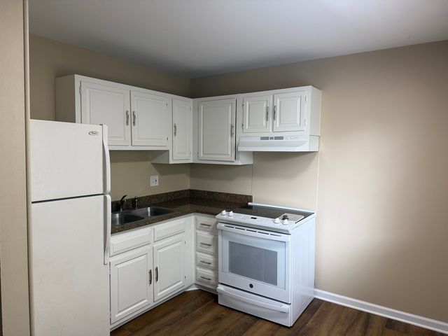 1351 Monomoy Street C3, Aurora, IL 60506