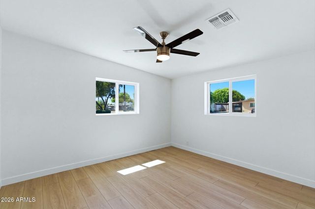 4623 E DEVONSHIRE Avenue, Phoenix, AZ 85018