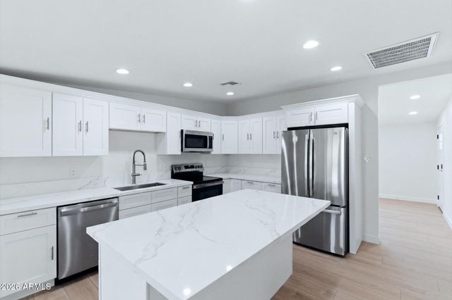 4623 E DEVONSHIRE Avenue, Phoenix, AZ 85018
