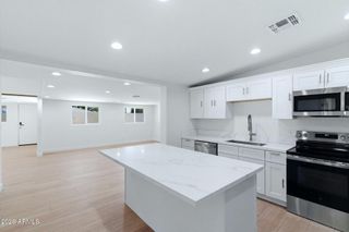 4623 E DEVONSHIRE Avenue, Phoenix, AZ 85018