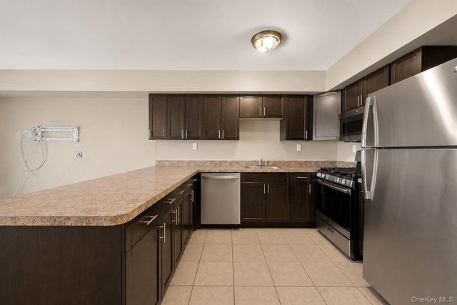 6 Pell Place 2, Bronx, NY 10464