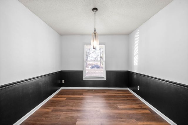 1875 Needmore Rd, Clarksville, TN 37042