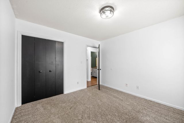 1875 Needmore Rd, Clarksville, TN 37042