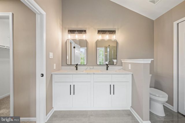 142 LA COSTA DR, Blackwood, NJ 08012