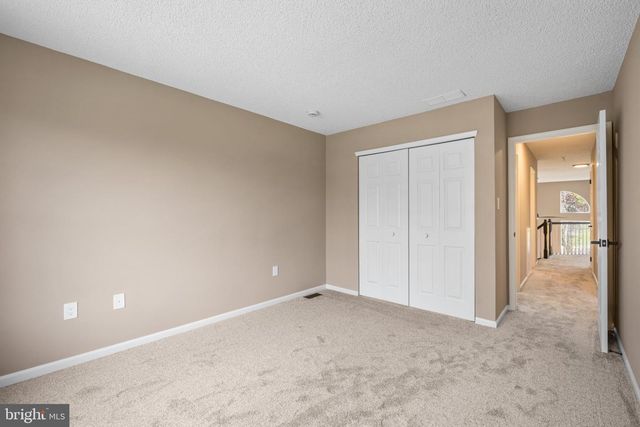 142 LA COSTA DR, Blackwood, NJ 08012