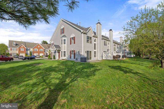 142 LA COSTA DR, Blackwood, NJ 08012