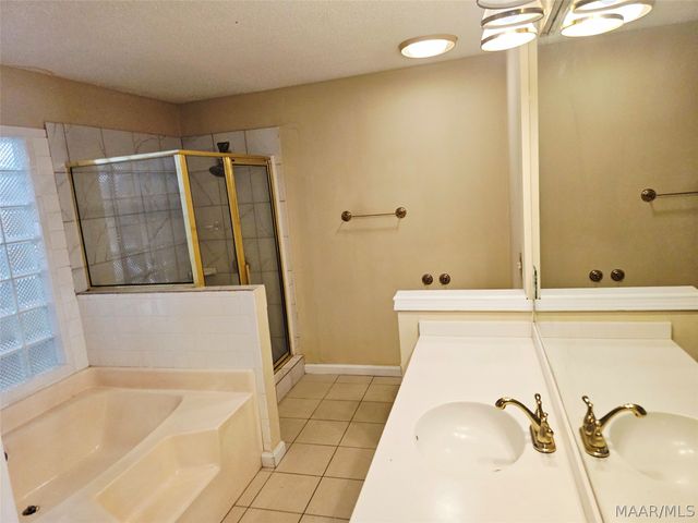 1505 PRAIRIE Lane, Montgomery, AL 36117