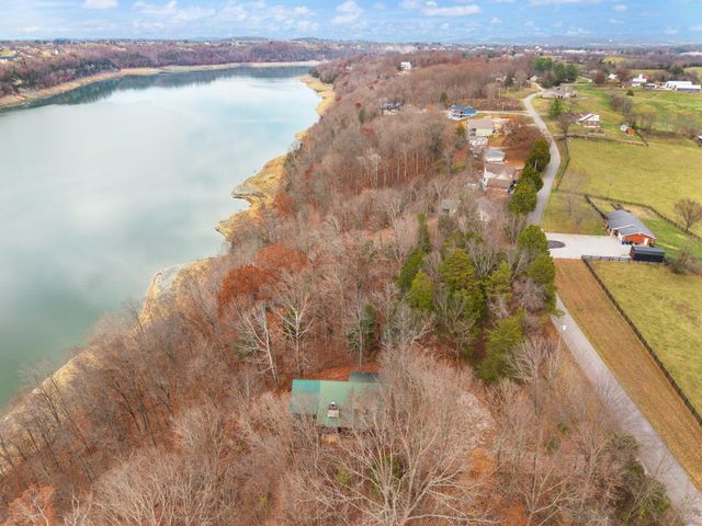 293 Old Waitsboro Road, Bronston, KY 42518