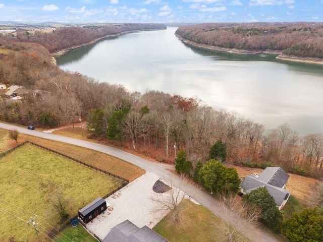 293 Old Waitsboro Road, Bronston, KY 42518