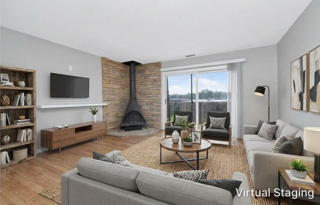 608 Waterford Road S 3C, Schaumburg, IL 60193