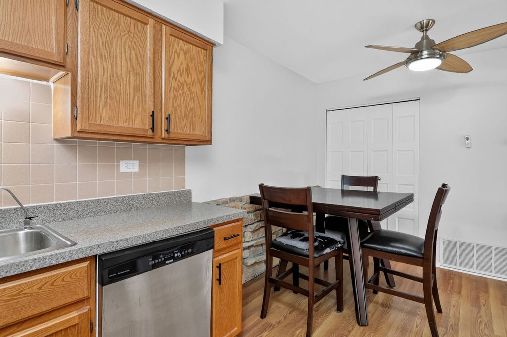 608 Waterford Road S 3C, Schaumburg, IL 60193 — photo 5