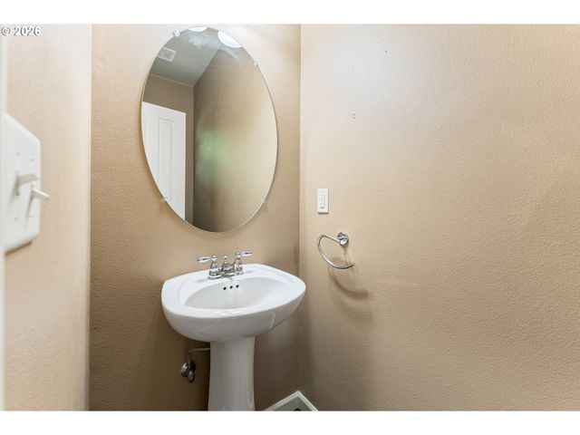 16406 Se Scoria Ln, Damascus, OR 97089