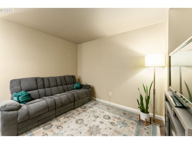 16406 Se Scoria Ln, Damascus, OR 97089