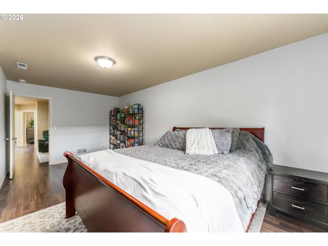 16406 Se Scoria Ln, Damascus, OR 97089