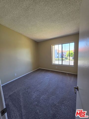 1150 S Meadow Lane 30, Colton, CA 92324