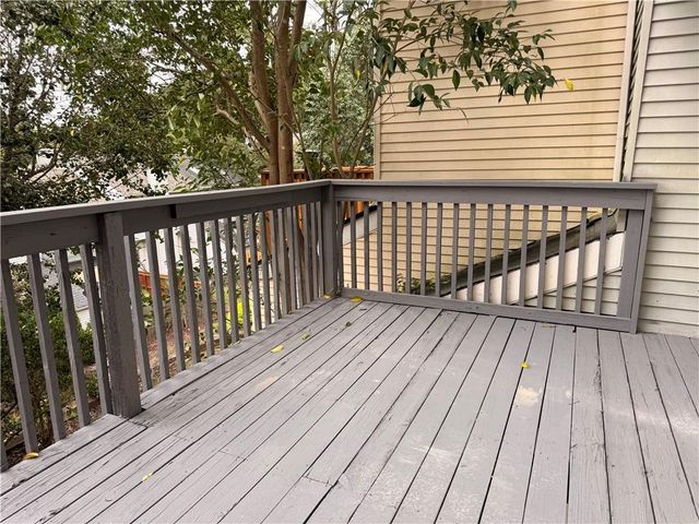 805 Wedgewood Way, Sandy Springs, GA 30350