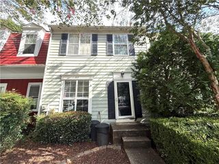 805 Wedgewood Way, Sandy Springs, GA 30350