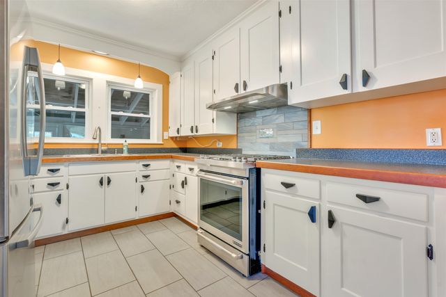 1 Middlebrook Road, Dover, NH 03820