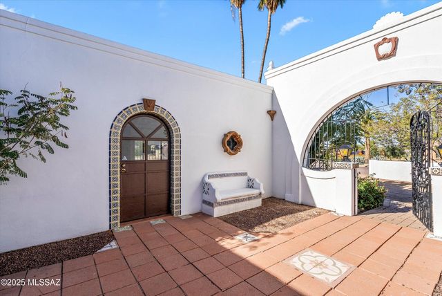 2302 E Mitchell Street, Tucson, AZ 85719