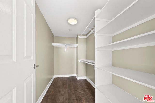 5237 Willowcrest Avenue, Los Angeles, CA 91601