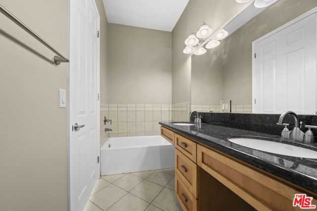 5237 Willowcrest Avenue, Los Angeles, CA 91601