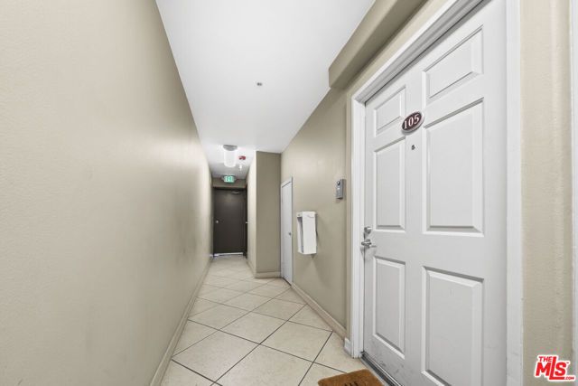 5237 Willowcrest Avenue, Los Angeles, CA 91601