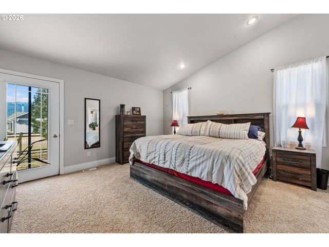 719 N EAST St, Joseph, OR 97846