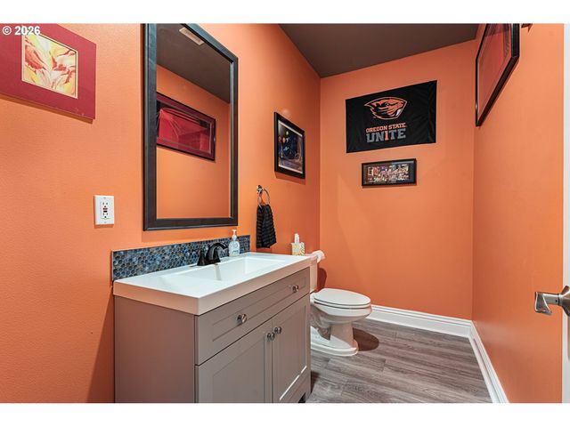 719 N EAST St, Joseph, OR 97846