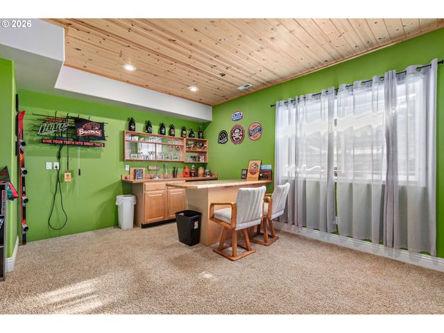 719 N EAST St, Joseph, OR 97846