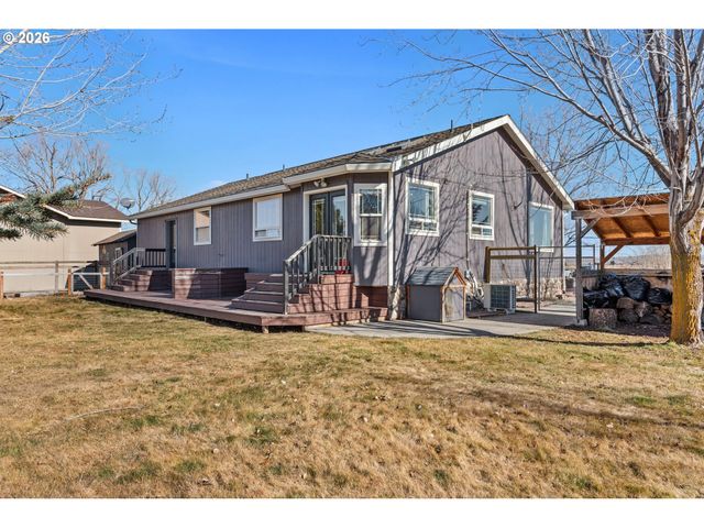 719 N EAST St, Joseph, OR 97846