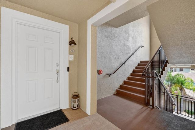 424 LUNA BELLA LANE 330, New Smyrna Beach, FL 32168