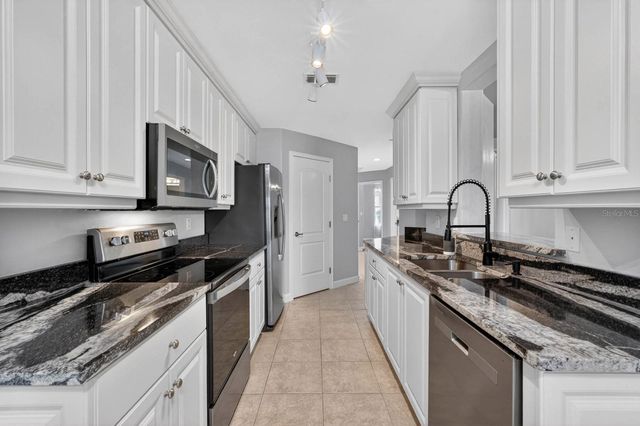 424 LUNA BELLA LANE 330, New Smyrna Beach, FL 32168