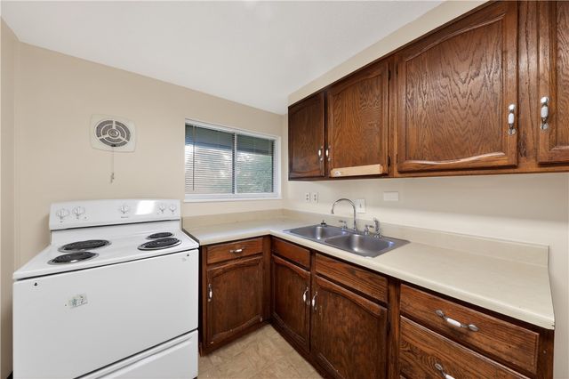 3883 Elmira Drive, Kettering, OH 45439