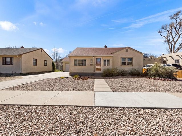 520 Goodnight Ave, Pueblo, CO 81005