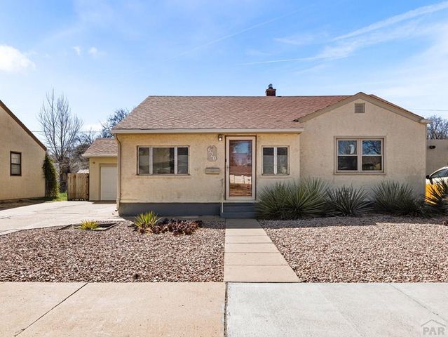 520 Goodnight Ave, Pueblo, CO 81005