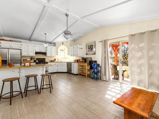 520 Goodnight Ave, Pueblo, CO 81005