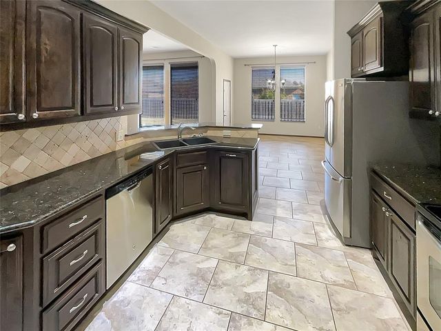 9500 Shallow Lake Court, Oklahoma City, OK 73159