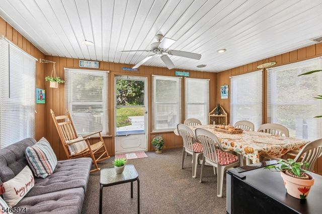 12 Mirror Pl, Jefferson Twp., NJ 07438