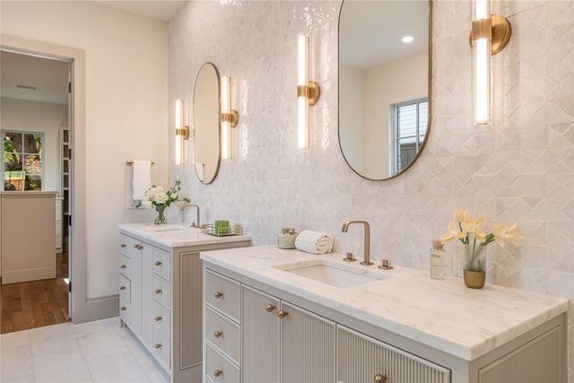 10940 Snow White Drive, Dallas, TX 75229