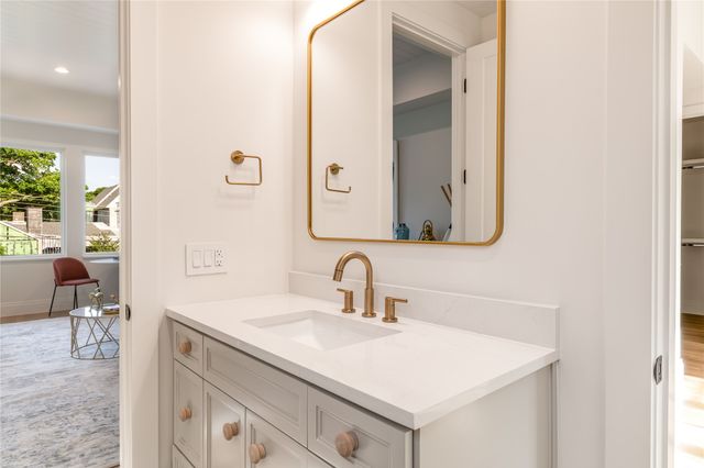 10940 Snow White Drive, Dallas, TX 75229