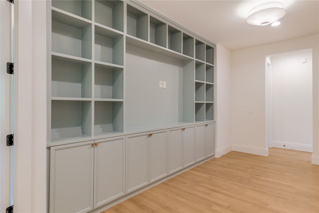 10940 Snow White Drive, Dallas, TX 75229