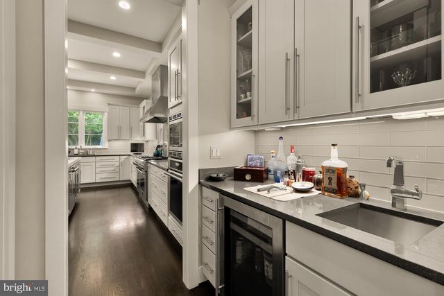 3701 38 TH ST N, Arlington, VA 22207