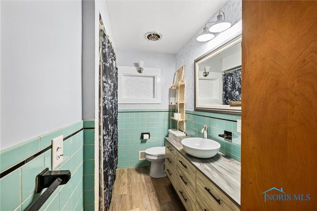 3813 Glendale Avenue, Toledo, OH 43614