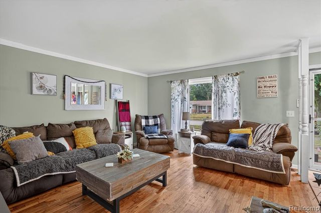 527 Leland Street, Flushing, MI 48433