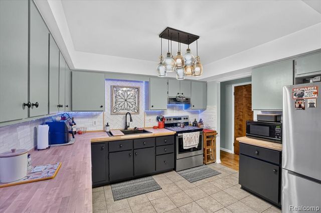 527 Leland Street, Flushing, MI 48433