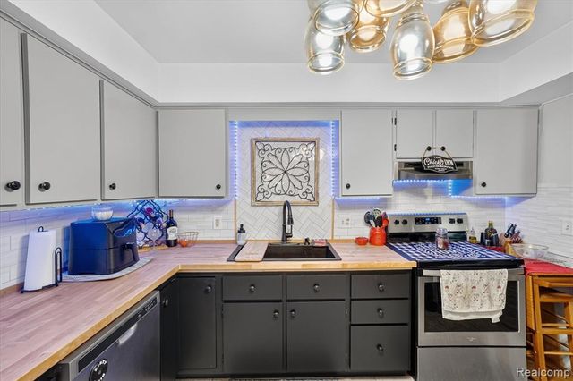 527 Leland Street, Flushing, MI 48433
