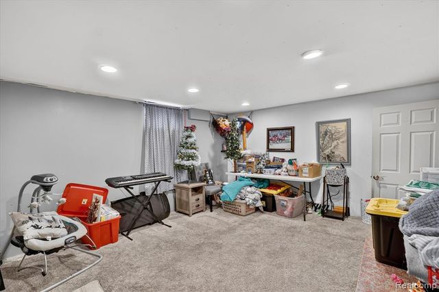 527 Leland Street, Flushing, MI 48433